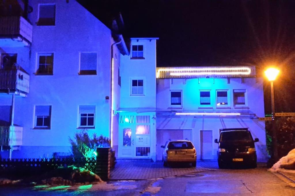 Ferienwohnung Mit 4 Schlafzimmer Fuer 2 Bis 9 Gaeste----Apartment With 4 Bedrooms For 2 To 9 Guests Nuremberg Exterior photo